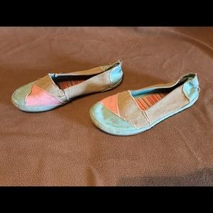 Colorful canvas flats 💕 rocket dog